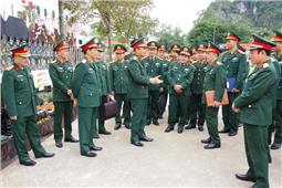 Phát huy vai trò tiên phong, gương mẫu của cán bộ, đảng viên trong xây dựng đơn vị vững mạnh toàn diện “mẫu mực, tiêu biểu”